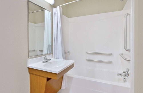 Lakeview Hotel | WoodSpring Suites Manassas Battlefield Park I-66