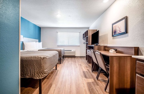 East Naples Hotel | WoodSpring Suites Naples West