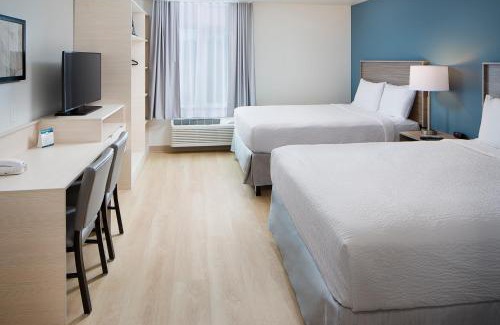 Everett Hotel | WoodSpring Suites Seattle Everett