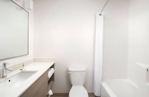 Everett Hotel | WoodSpring Suites Seattle Everett