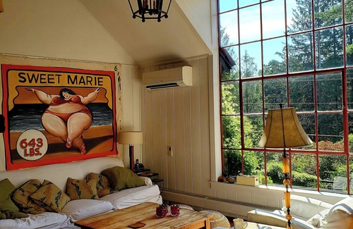 Mount Tremper Cottage | Woodstock Stone Cottage mountain views 2/1
