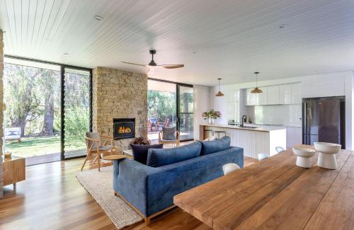 Dunsborough House | Woody Nook I Private Properties
