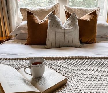 Olinda Bed & Breakfast | Woolrich Historic Garden Accommodation