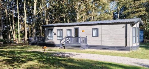 Woolverstone House | Woolverstone Marina and Lodge Park