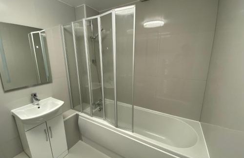 Glyndon House | Woolwich - House - Sleeps 5 - Garden - Parking