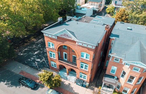 Downtown Apartment | Wooster Square Little Italy - 2BR/1BA