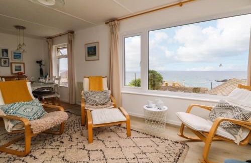 Mousehole House | Wootton Gray