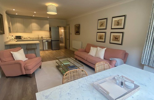 Clifton Apartment | Worcester Suite - luxury 2 bedroom apartment