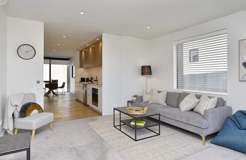 Christchurch City Centre Apartment | Worcester Terrace Eleven-Top inner city location