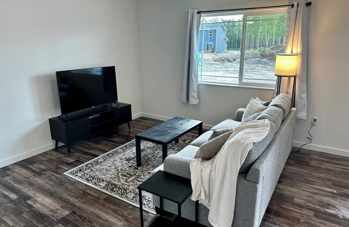 Meadow Lakes Apartment | Work From Home
