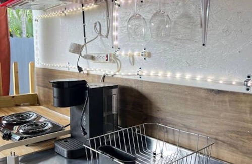 North Miami Beach Apartment | Work, Rest and Play: WiFi, TV and Backyard Bliss