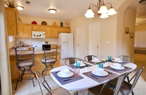 Kanab House | Work/Vacation Townhouse #1 - 3 bdrm/2.5 bath Ensuite