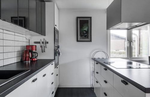Gothenburg Villa | Workers & Family Ideal Home Near Volvo