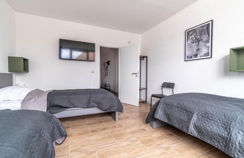 Wesel Apartment | WORKERS HOME F17 - Wohnung mit 3 Schlafzimmern für 6 Personen