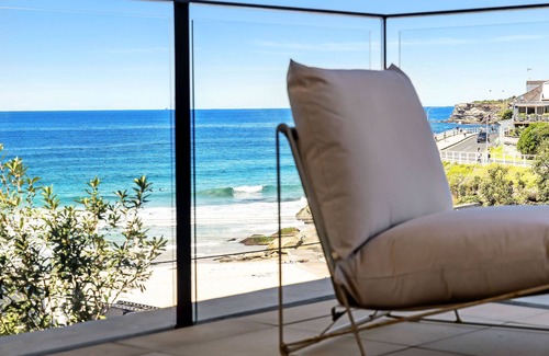 Tamarama House | World class in Tamarama Beach with expansive views