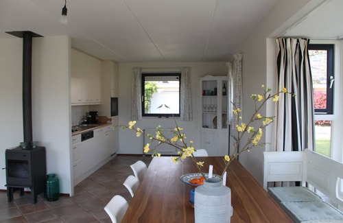 Indijk Villa | Woudsend: Luxury family house for 8 people. by the water!