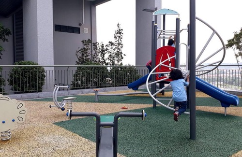 Seri Kembangan Apartment | WOW! 300 Mbps Wi-Fi Self-checkin^4-7 pax^ 3R2B*