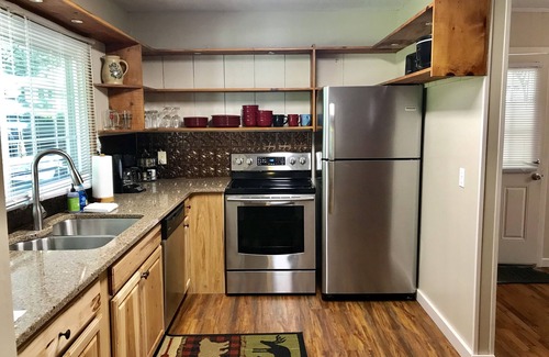 Lake Nantahala Cabin | Wow! Creekside Cabin with Hot Tub, Fire Pit & Starlink High Speed WiFi!