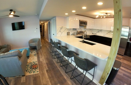 Rocky Mount House | WOW! Lakefront living on the 4MM - Best view on the Lake!