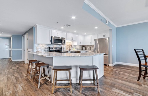 Orange Beach East Condo | Wow! New Owner, New to the Rental Market! Phoenix X, Beachfront!