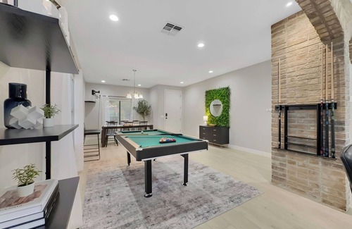 Villages At Queen Creek House | WOW! Queen Creek Heated Pool Home Sleeps 10. 3 King Rooms.