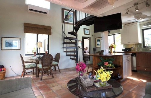 Estate Enighed Condo | WOW Sea & Sunset Views, Minutes to NP Beaches/Town, A/C, Designer Interior, Pool