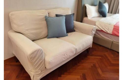Seri Tanjung Pinang Apartment | WOW Strait Quay Luxury Suite Room