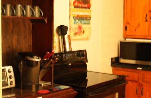 North Charleston Apartment | WOW! THE BEST PRICE IN CHARLESTON! NOT A SHARED RESIDENCE! VERY PRIVATE!