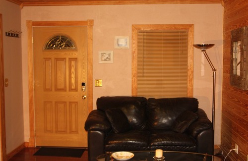 North Charleston Apartment | WOW! THE BEST PRICE IN CHARLESTON! NOT A SHARED RESIDENCE! VERY PRIVATE!