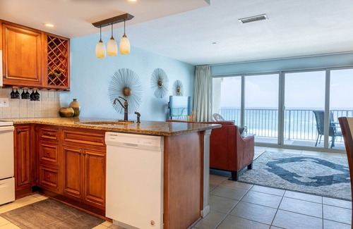 Crystal Beach Condo | Wow! Updated Beach front 4th top flr condo RIGHT on the beach