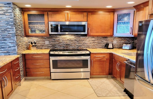Kaanapali Condo | WOW! - WHALER's BEST! - PENTHOUSE -EXQUISITE REMODEL! VIEWS! 4 BEDS -SLEEPS 6!