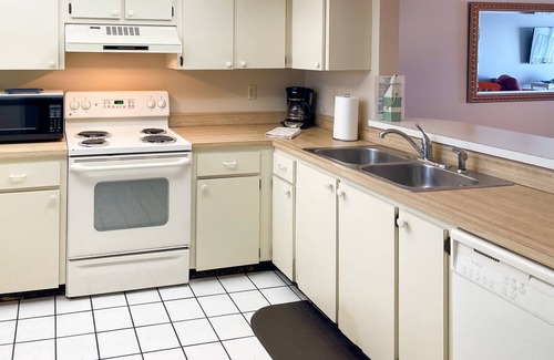 Madeira Beach Condo | Wow! What a View. Beachfront. Private Balcony. Heated Pool. Easy Walk to Restaurants.