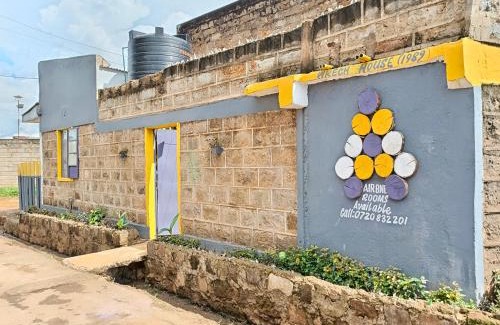 Sagana House | Wrech House Sagana -1989 PAY BEFORE ARRIVAL