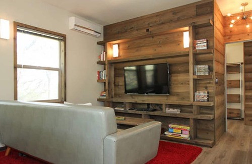 Lower Lake Cabin | WRITER'S CABIN - one of a kind retreat, fueling the creative spirit since 1895