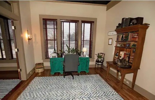 Jefferson Apartment | Writer’s Loft, Downtown Jefferson