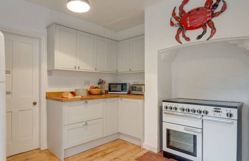 Cromer House | Wroxton House - Four Bedroom House, Sleeps 8