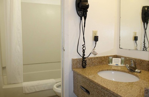 Dodge City Hotel | Wyatt Earp Hotel