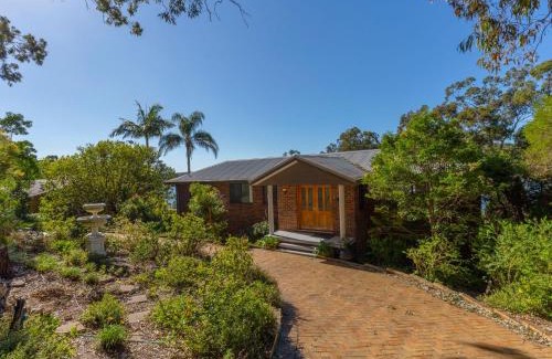 North Arm Cove House | Wybalena