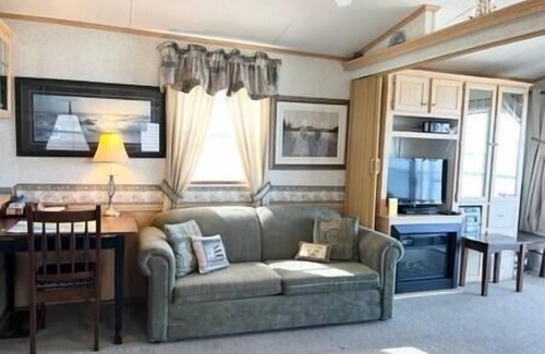 Sherkston Resort | WYLDEWOOD BEACHFRONT stunning views!