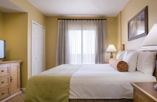 Lake Buena Vista Resort | Wyndham Bonnet Creek - Pools, Dining, Mini Golf - 2BR Deluxe