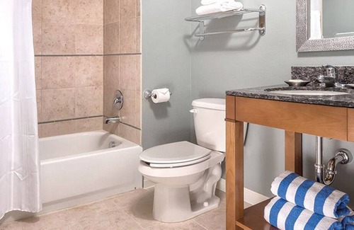 Las Vegas Condo | Wyndham Desert Blue Resort - 2br condo- sleeps 6 or 8 -full kitchen/washer/dryer