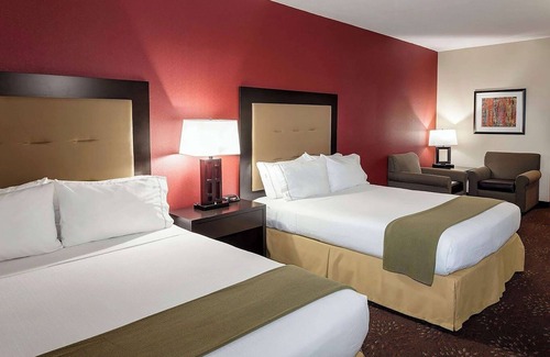 Anchorage Hotel | Wyndham Garden Anchorage Airport