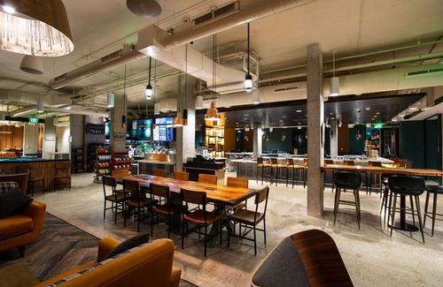 Downtown Niagara Falls Hotel | Wyndham Garden at Niagara Falls