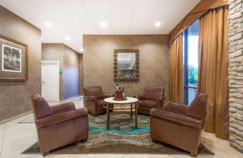 Wichita Hotel | Wyndham Garden Wichita Downtown