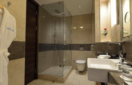 Bagcilar Hotel | Wyndham Grand Istanbul Europe