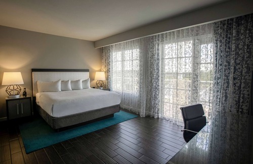 Jupiter Hotel | Wyndham Grand Jupiter at Harbourside Place