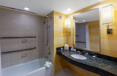 Business District Hotel | Wyndham Grand Oklahoma City Downtown