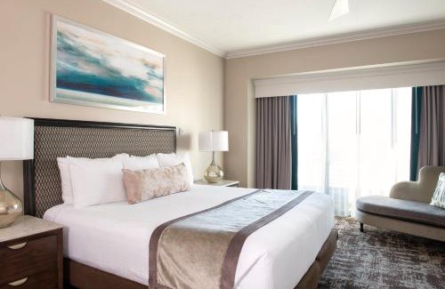 Gaslamp Quarter House | Wyndham Harbour Lights Studio Apartment with Resort Access