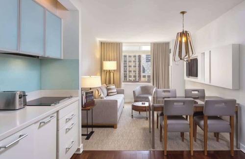 Midtown East Condo | Wyndham Midtown 45 | 1BR/1BA King Bed Suite
