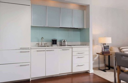 Midtown East Condo | Wyndham Midtown 45 | 1BR/1BA King Bed Suite